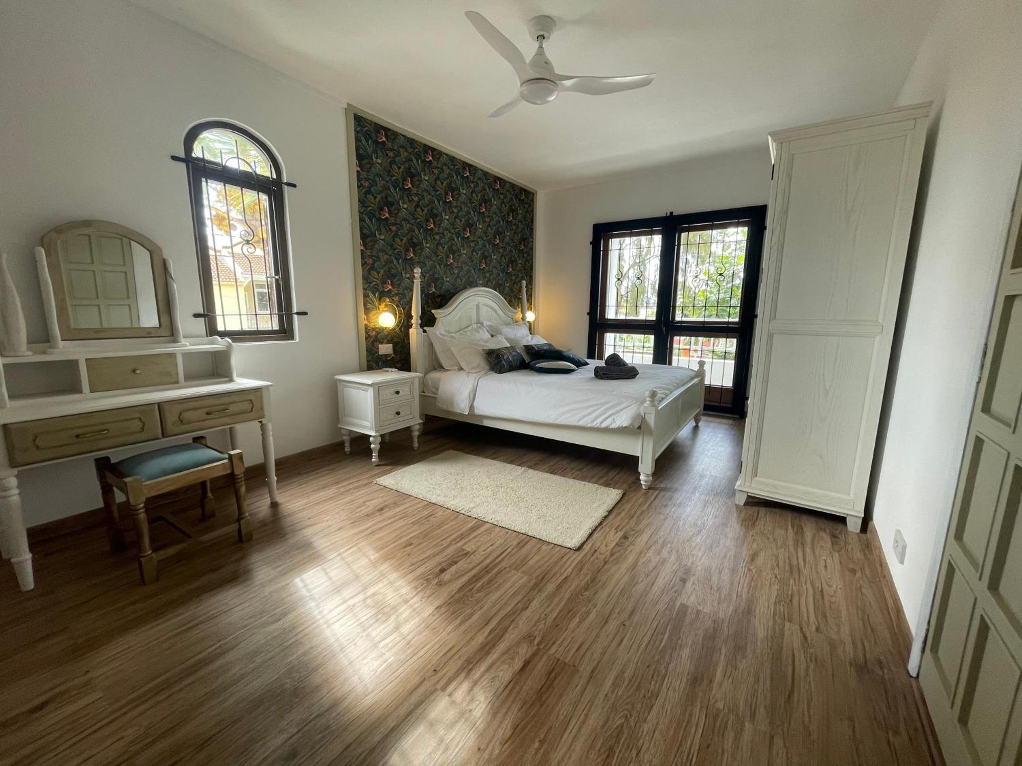 Apartamento Link Road 69 Blue Bay Exterior foto